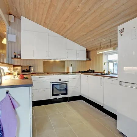 Nice Home In Ringkobing With Sauna * Ringkøbing