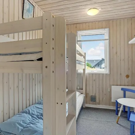 Holiday home Beautiful In Ringkobing With Kitchen Klegod