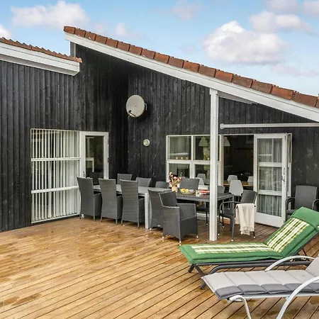 Nice Home In Ringkobing With Sauna